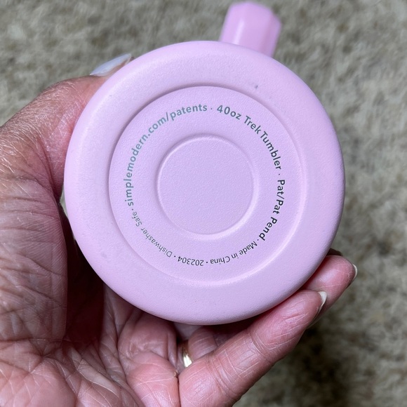 Simple Modern 40oz Pink Tumbler with Handle and Straw - Picture 4 of 9